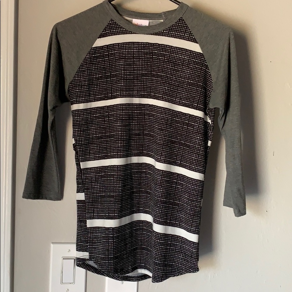 NWOT Lularoe Randy shirt. Size XXS.
